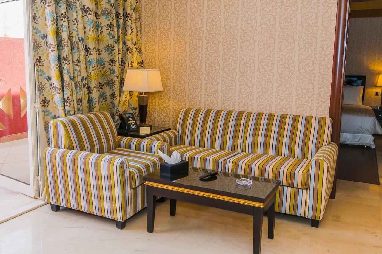 Suite Inn Hotel Riaad Buitenkant foto