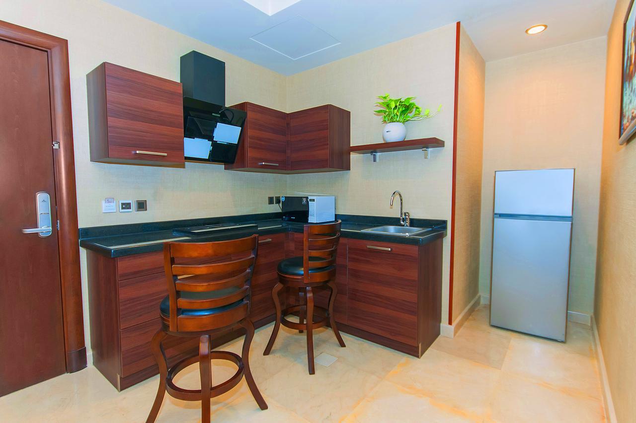 Suite Inn Hotel Riaad Buitenkant foto