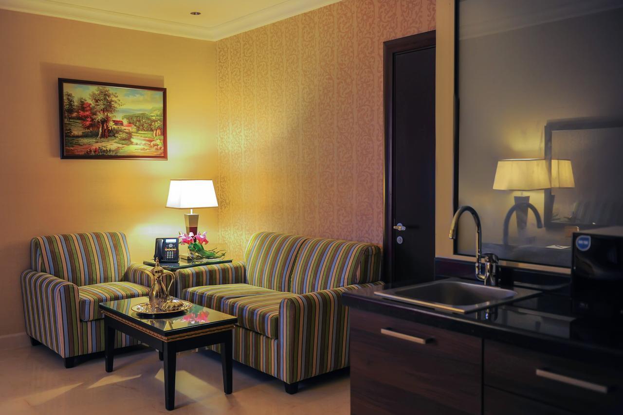 Suite Inn Hotel Riaad Buitenkant foto
