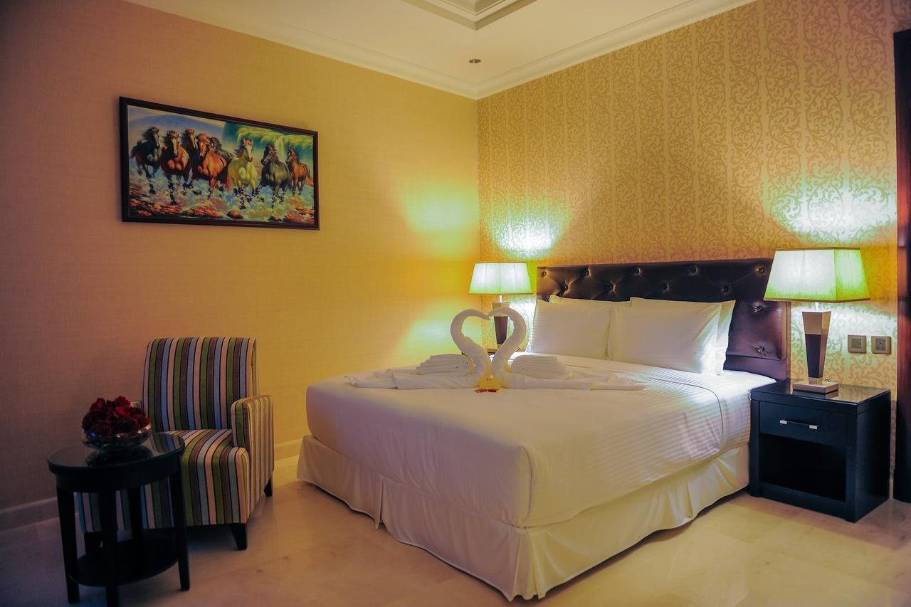 Suite Inn Hotel Riaad Buitenkant foto