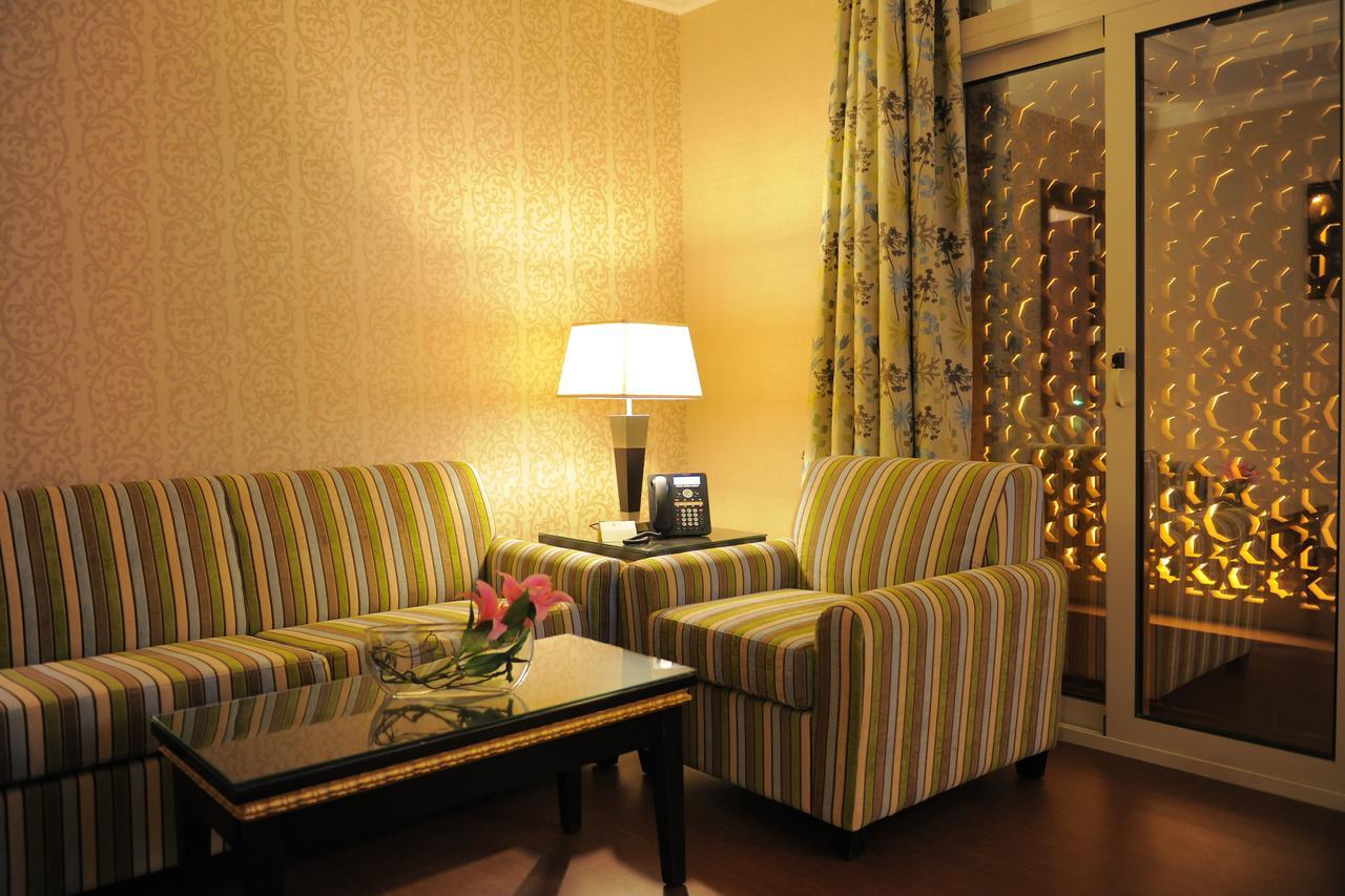 Suite Inn Hotel Riaad Buitenkant foto