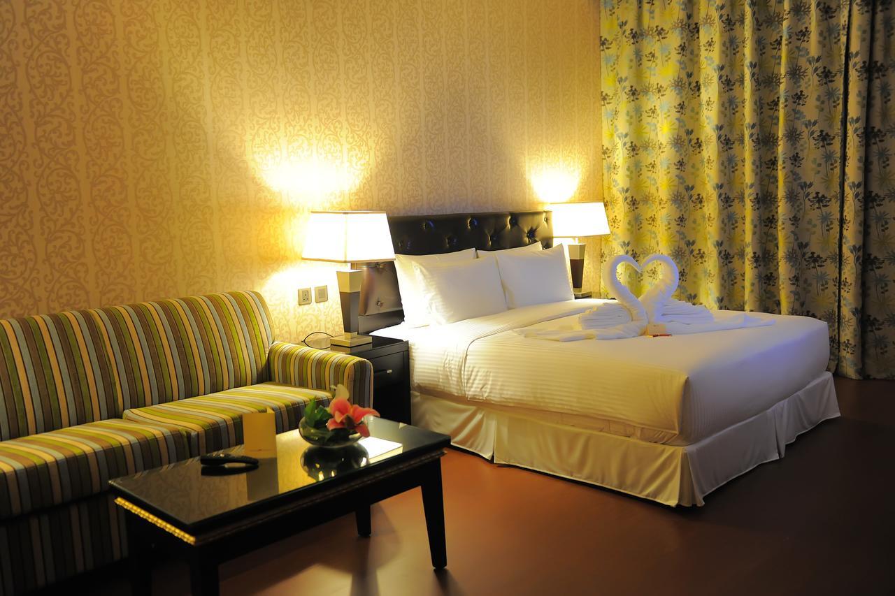 Suite Inn Hotel Riaad Buitenkant foto