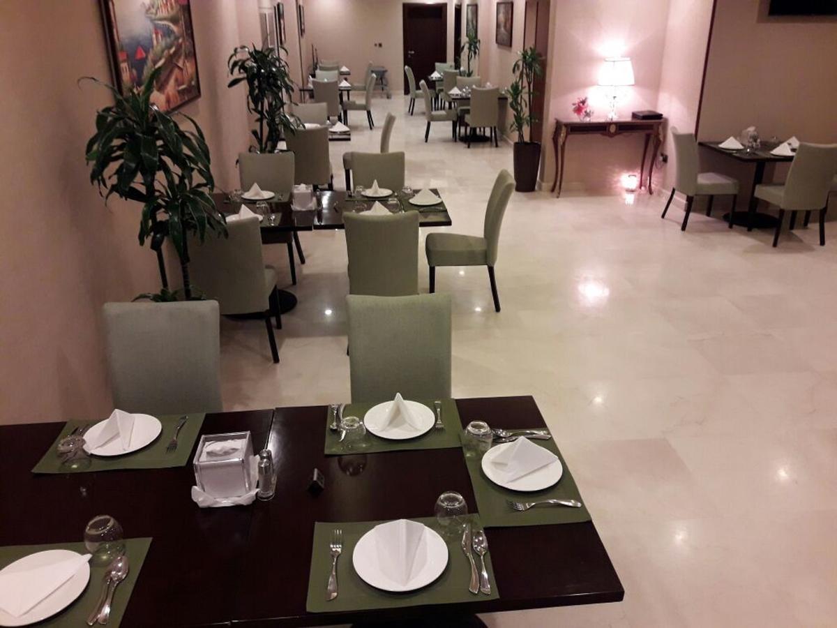 Suite Inn Hotel Riaad Buitenkant foto