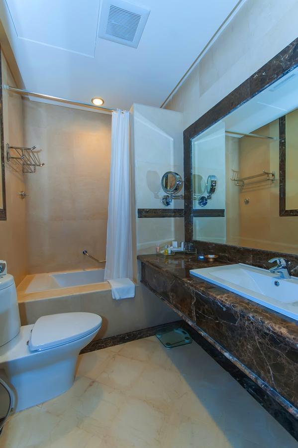 Suite Inn Hotel Riaad Buitenkant foto